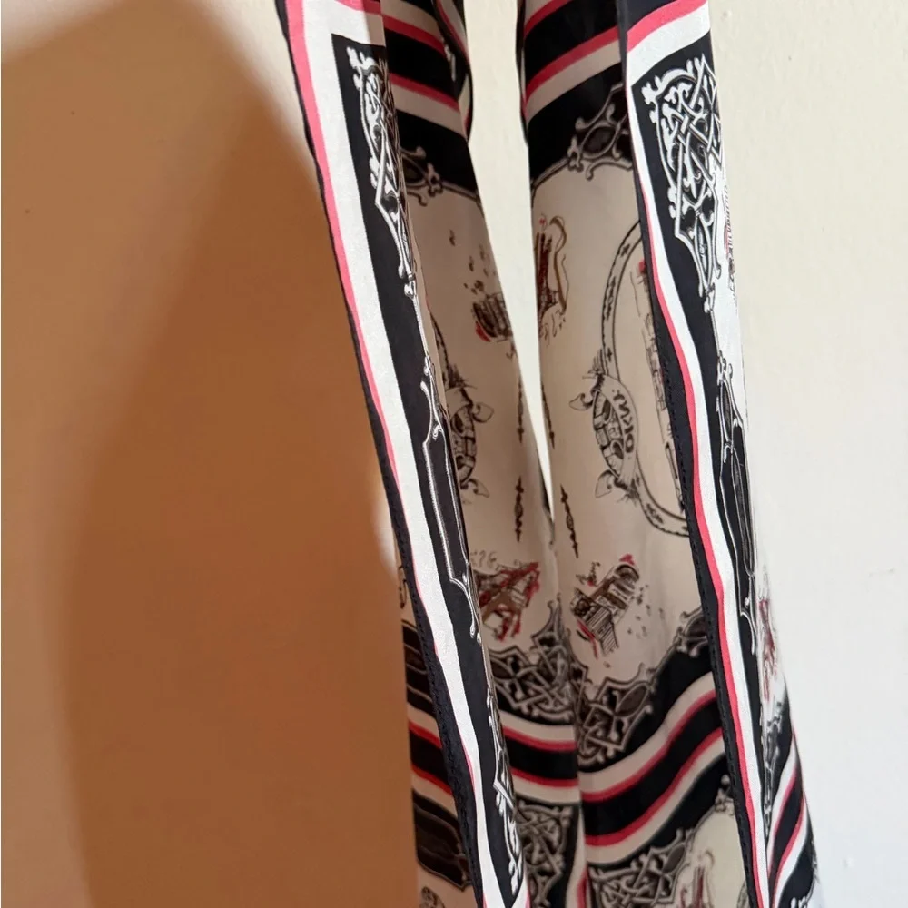 Vintage DKNY Skyline Scarf in Black, White, and Red - Good Condition
